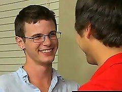 Amazing twinks Timo Garrett gives his teacher Julian Smiles a classic